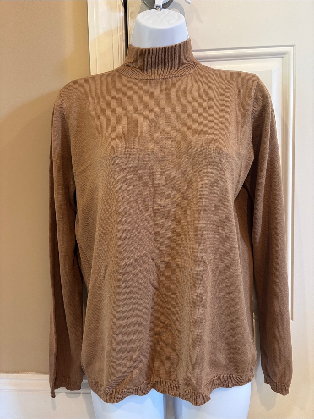 Women's Camel Turtleneck Sweater - Classic Lightweight Knit